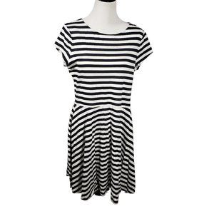 American Living Women's size X-Large Black & White Striped Dress NWT